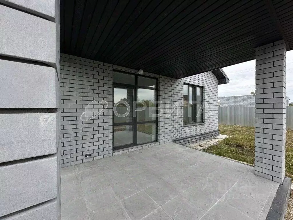 Дом в Тюменская область, Тюмень Усадебная ул. (90 м) - Фото 1