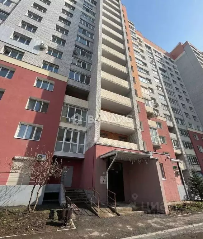 3-к кв. Брянская область, Брянск ул. Дуки, 75 (98.2 м) - Фото 1