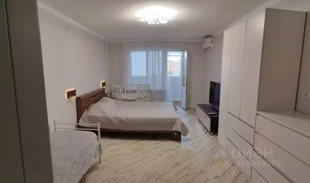 2-к кв. Краснодарский край, Ейск Коммунистическая ул., 83/6 (52.0 м) - Фото 0