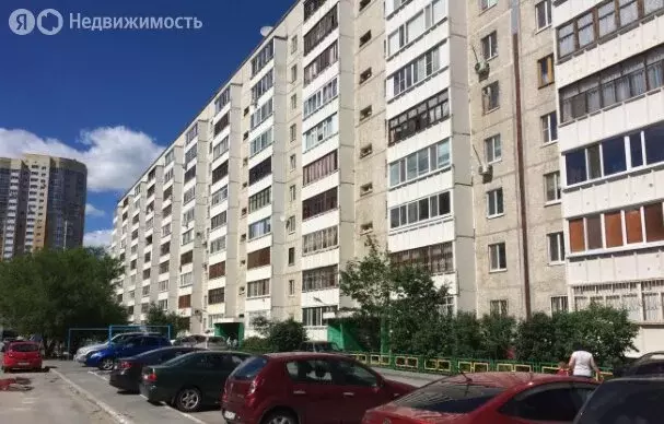 2-комнатная квартира: Тюмень, улица Болотникова, 11 (56 м) - Фото 1