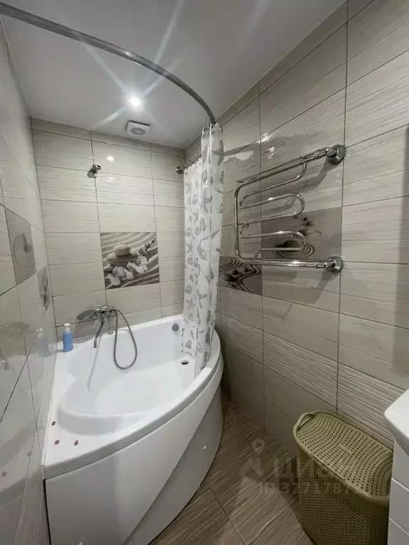 3-к кв. Воронежская область, Воронеж ул. Домостроителей, 19 (54.9 м) - Фото 1