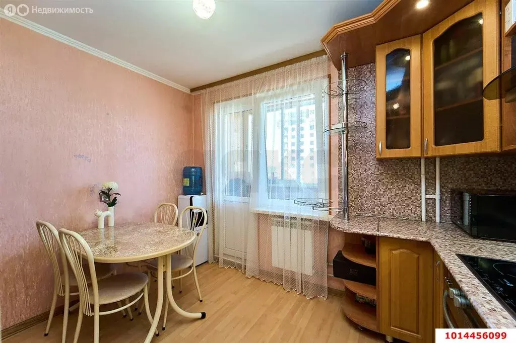 2-комнатная квартира: Краснодар, проезд Репина, 22 (68 м) - Фото 1