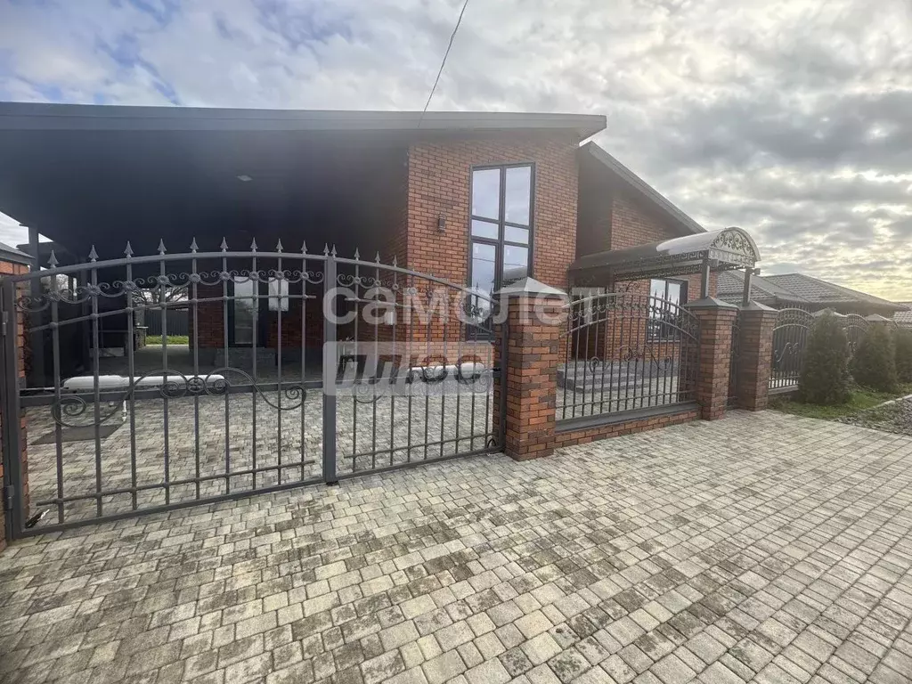 Дом в Краснодарский край, Кореновский район, Платнировское с/пос, ... - Фото 1