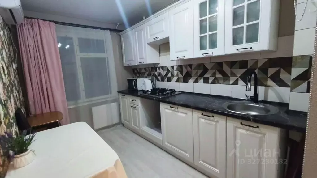 2-к кв. Краснодарский край, Динской район, Новотитаровская ст-ца, пос. ... - Фото 1