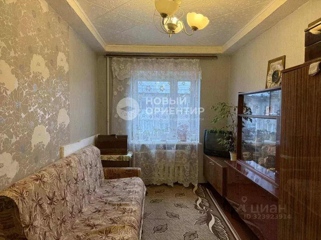 3-к кв. Свердловская область, Нижние Серги ул. Розы Люксембург, 81 ... - Фото 1