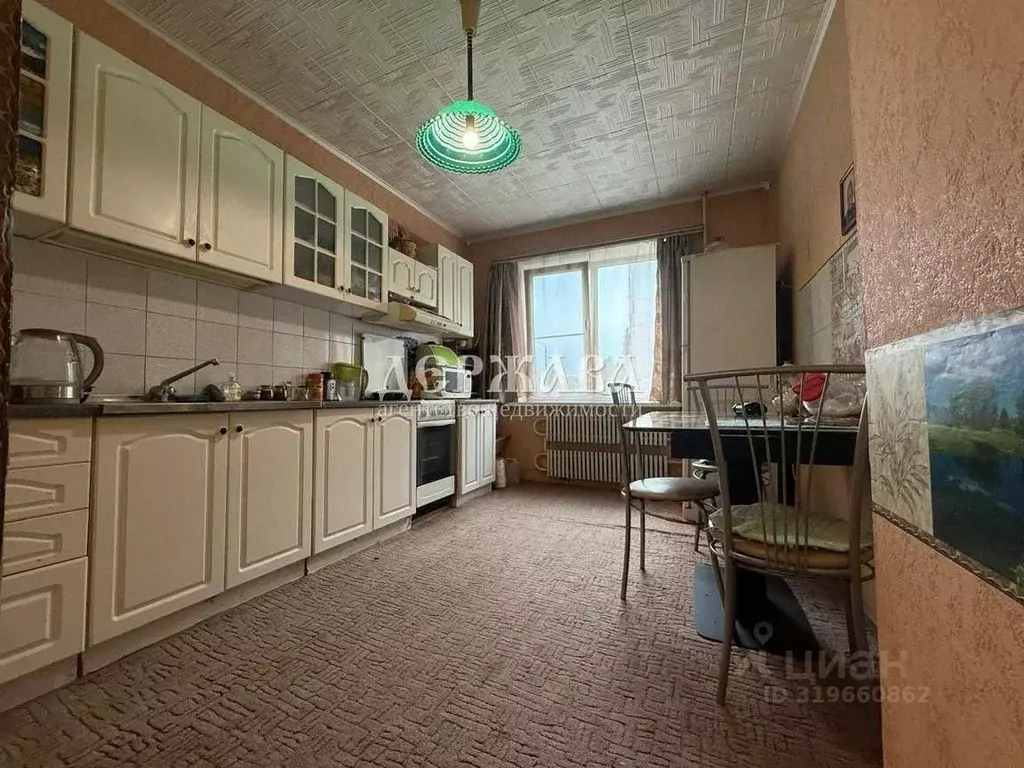 4-к кв. Белгородская область, Старый Оскол Лесной мкр,  (80.0 м) - Фото 1
