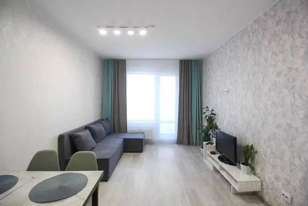 1-к кв. Алтайский край, Барнаул ул. Солнечная Поляна, 94к4 (35.0 м) - Фото 1