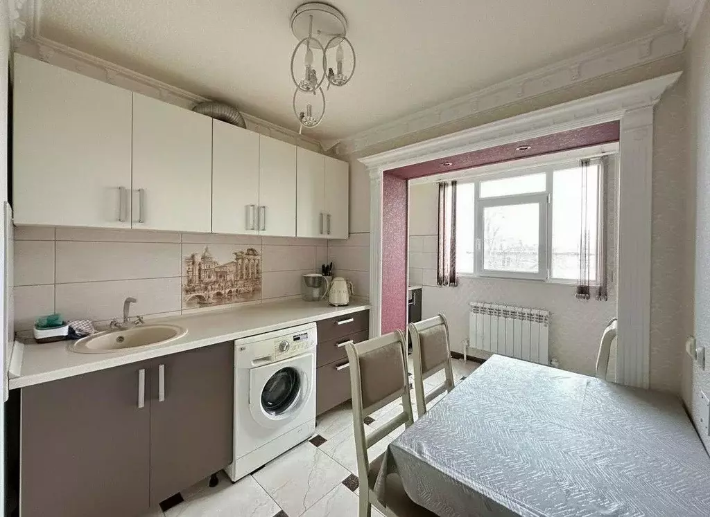 3-к кв. Кабардино-Балкария, Нальчик Ингушская ул., 17А (68.0 м) - Фото 0