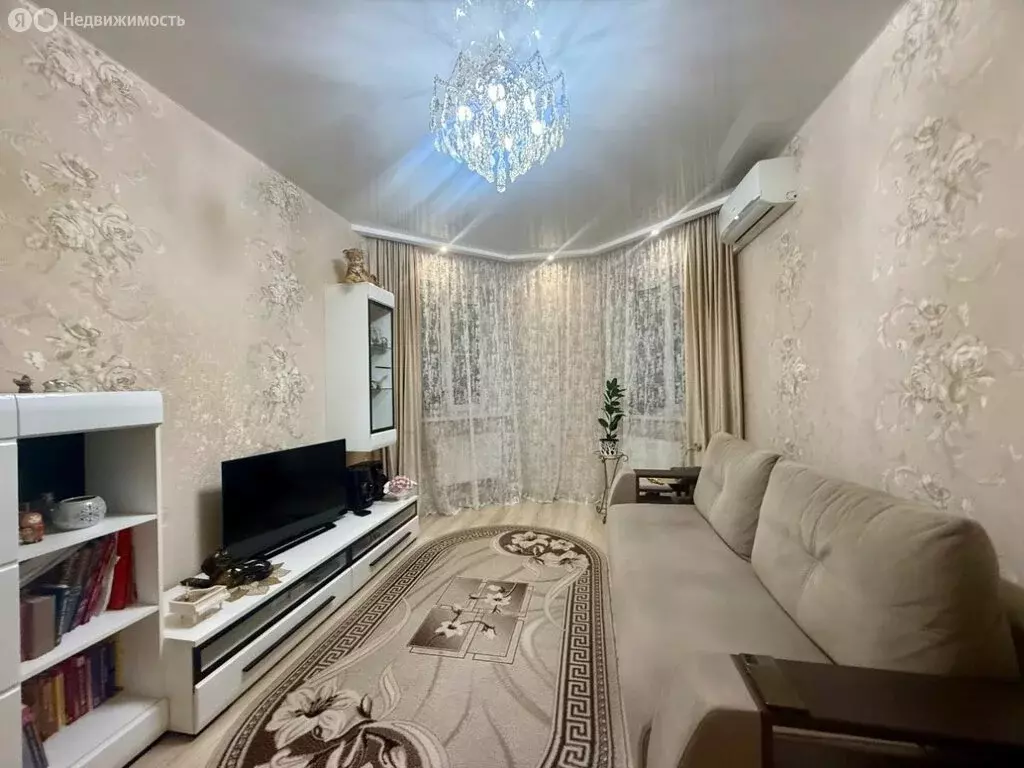 1-комнатная квартира: Волгоград, улица Пархоменко, 8 (43 м) - Фото 2