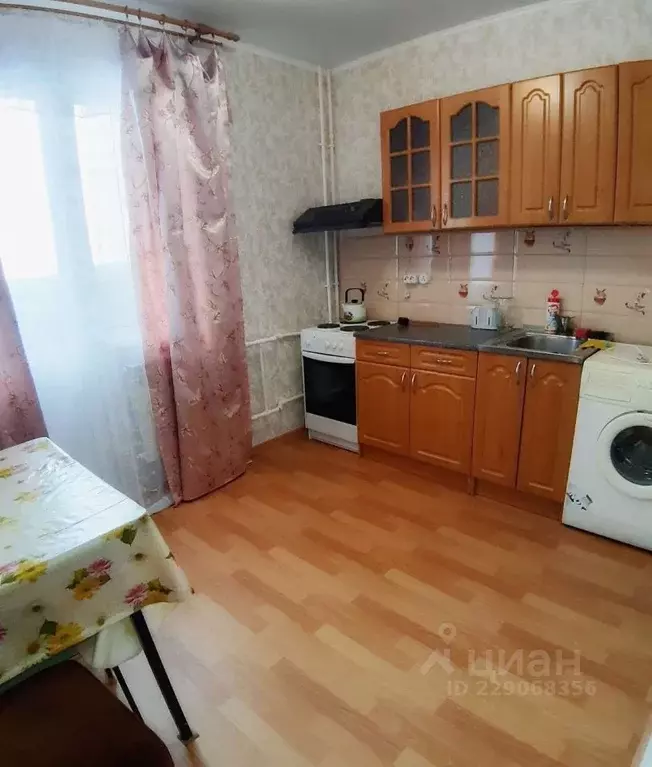 1-к кв. Оренбургская область, Оренбург Транспортная ул., 16/1 (36.0 м) - Фото 1