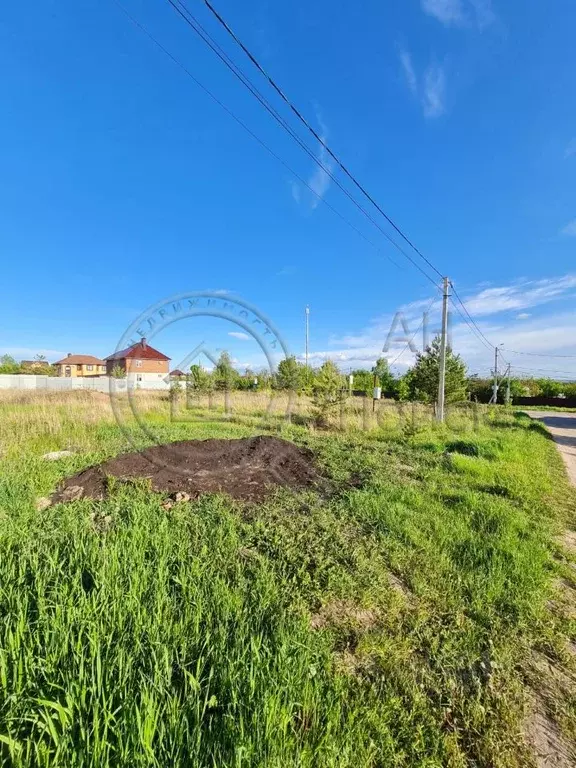 Участок в Курская область, Курский район, Моковский сельсовет, д. 1-я ... - Фото 0