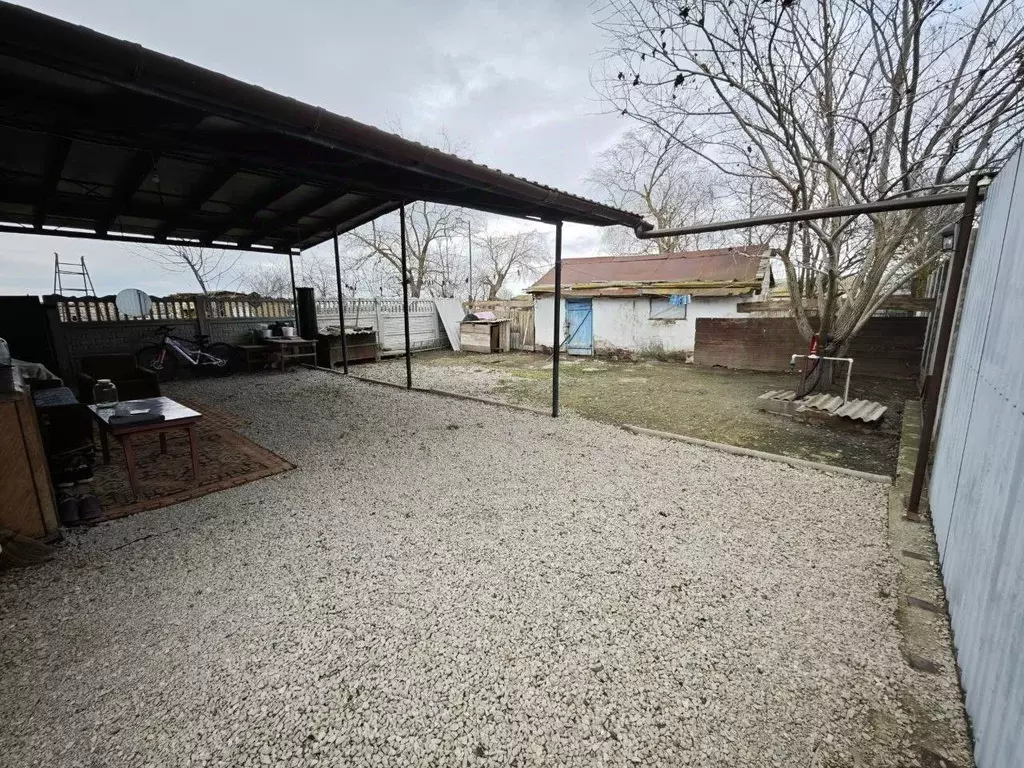 Дом в Крым, Кировский район, Синицынское с/пос, с. Васильковое ул. ... - Фото 2