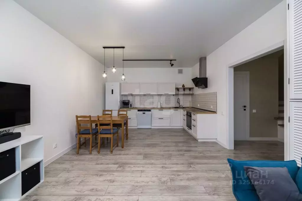 Таунхаус в Тюменская область, Тюмень ул. Бориса Быстрых (120 м) - Фото 1