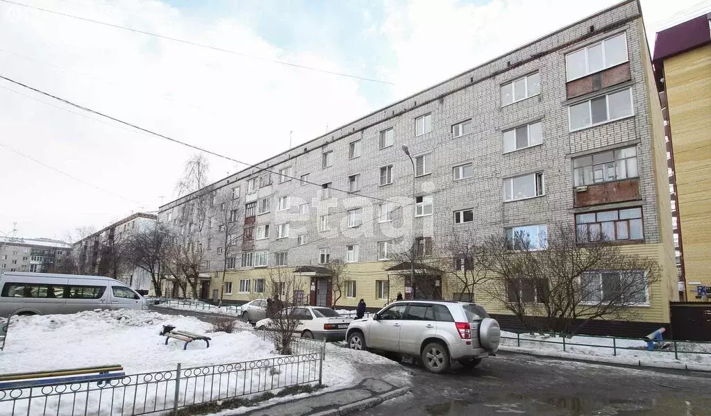 2-комнатная квартира: Тюмень, улица Коммунаров, 5 (49.7 м) - Фото 0