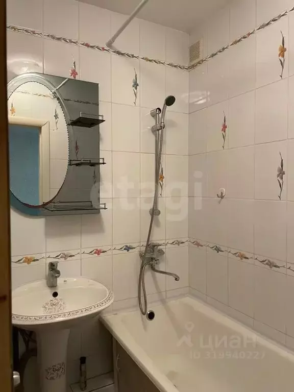 2-к кв. Приморский край, Владивосток ул. Беляева, 8 (43.9 м) - Фото 0