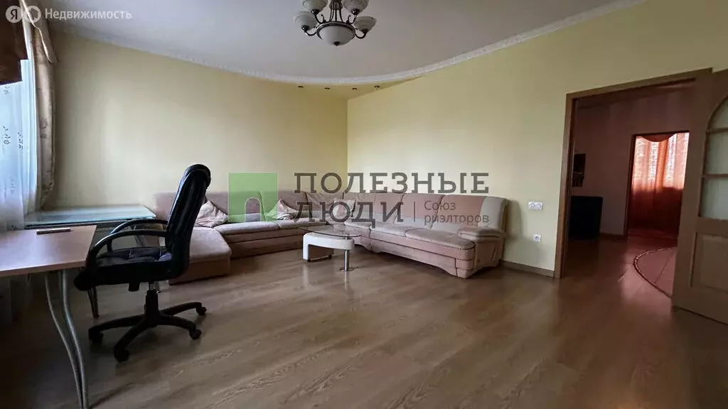 2-комнатная квартира: Астрахань, улица Куликова, 58 (90 м) - Фото 1