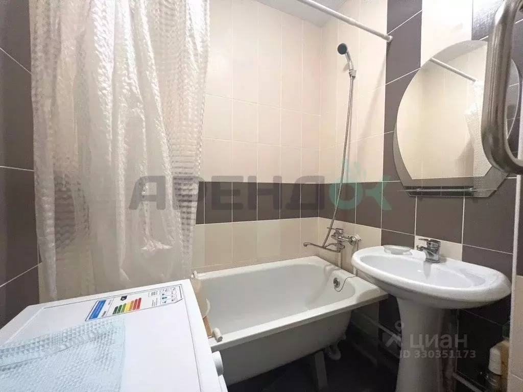 2-к кв. Татарстан, Казань ул. Рауиса Гареева, 102к2 (60.0 м) - Фото 2