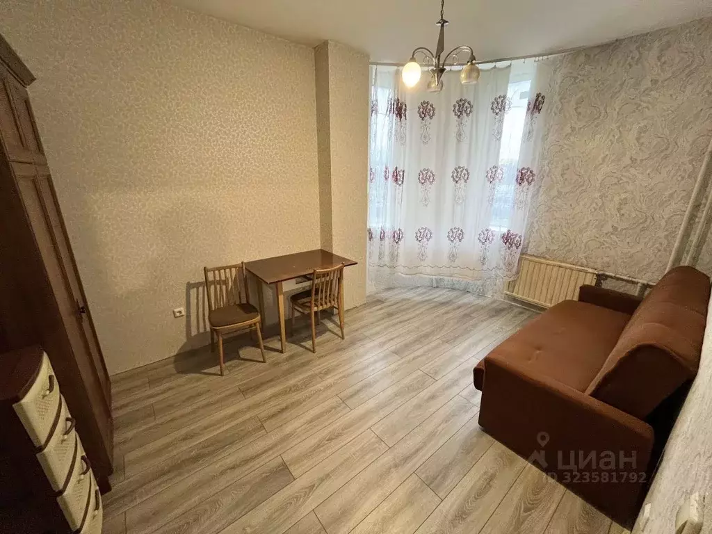 1-к кв. Санкт-Петербург пос. Шушары, ул. Вишерская, 18 (41.3 м) - Фото 1