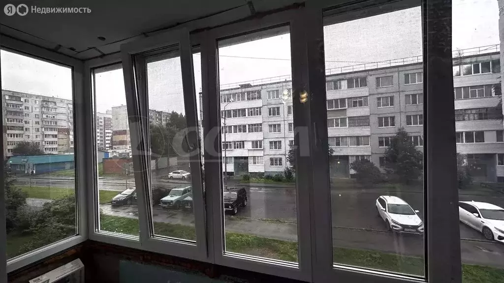 2-комнатная квартира: Тобольск, 10-й микрорайон, 10 (51 м) - Фото 0