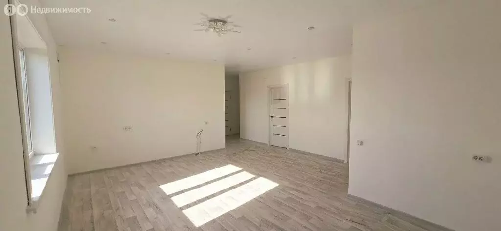 Дом в село Нижний Саянтуй, ДНТ Багульник, 3-й квартал (190 м) - Фото 1