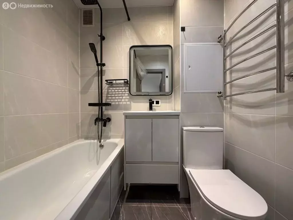 1-комнатная квартира: Одинцово, улица Маршала Бирюзова, 28 (35.5 м) - Фото 1