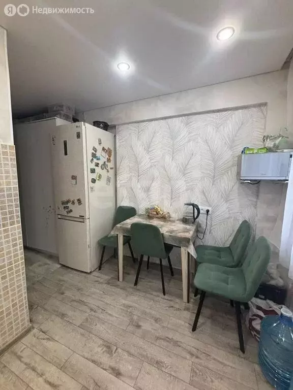 2-комнатная квартира: Ачинск, 6-й микрорайон, 4 (44.7 м) - Фото 2