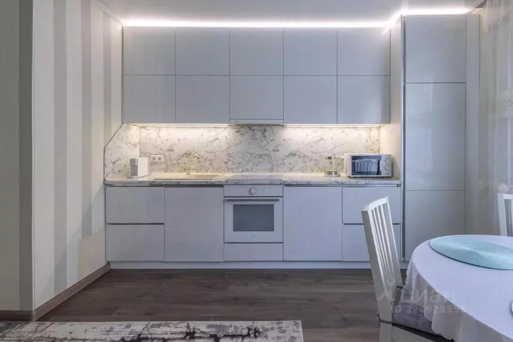 2-к кв. Санкт-Петербург Кременчугская ул., 9К1 (71.0 м) - Фото 1