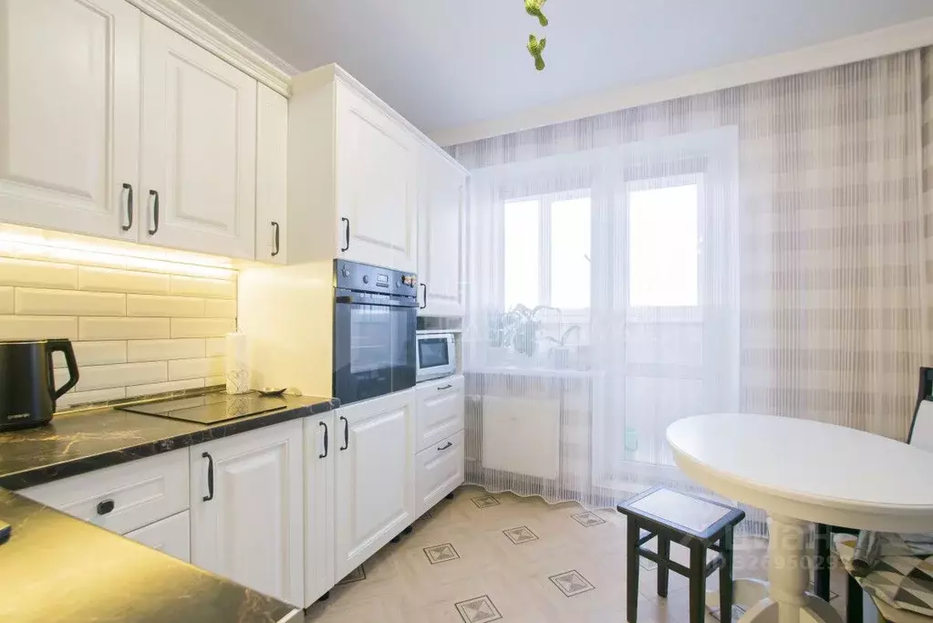 1-к кв. Тюменская область, Тюмень Интернациональная ул., 199к4 (32.5 ... - Фото 1