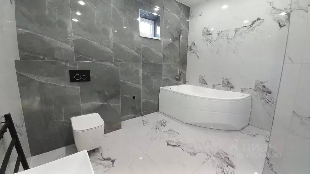 Дом в Ставропольский край, Михайловск Шпаковский район, ул. Николая ... - Фото 1