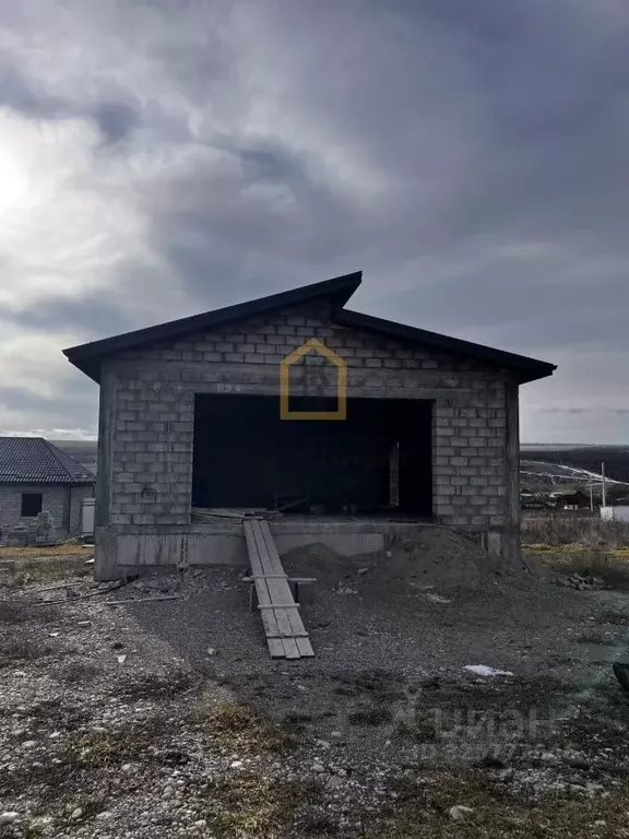 Дом в Ставропольский край, Предгорный муниципальный округ, с. Садовое ... - Фото 1