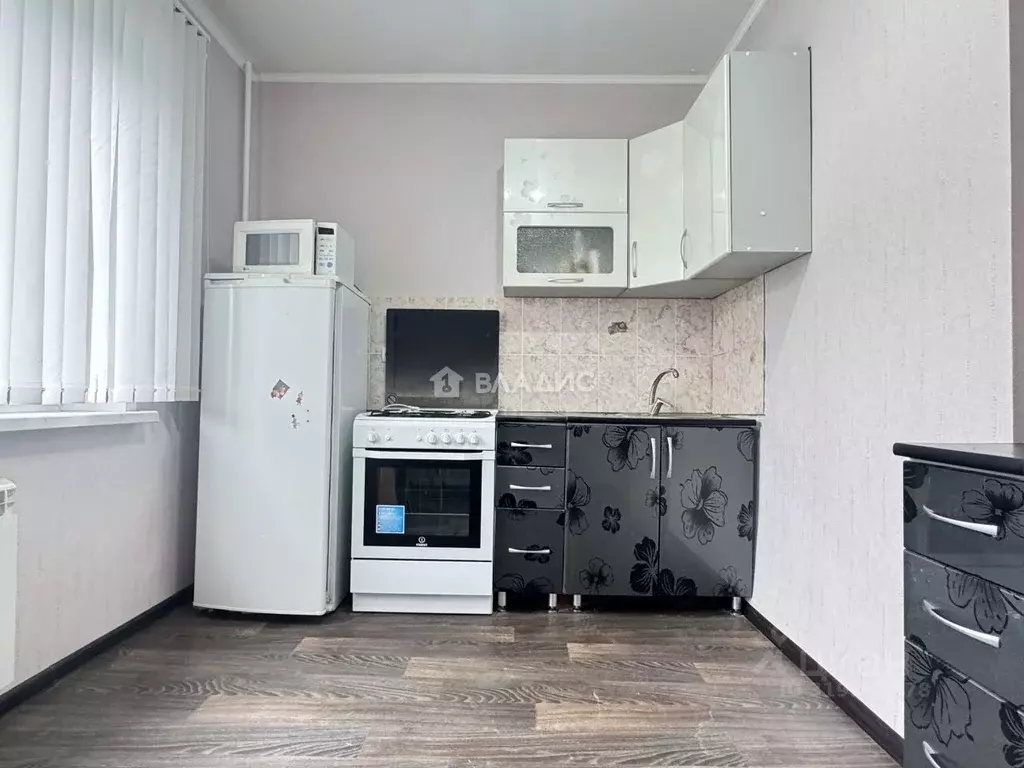 1-к кв. Саратовская область, Балаково Трнавская ул., 77 (38.0 м) - Фото 0