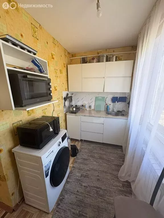 3-комнатная квартира: Остров, улица ДОС, 14 (55.2 м) - Фото 2