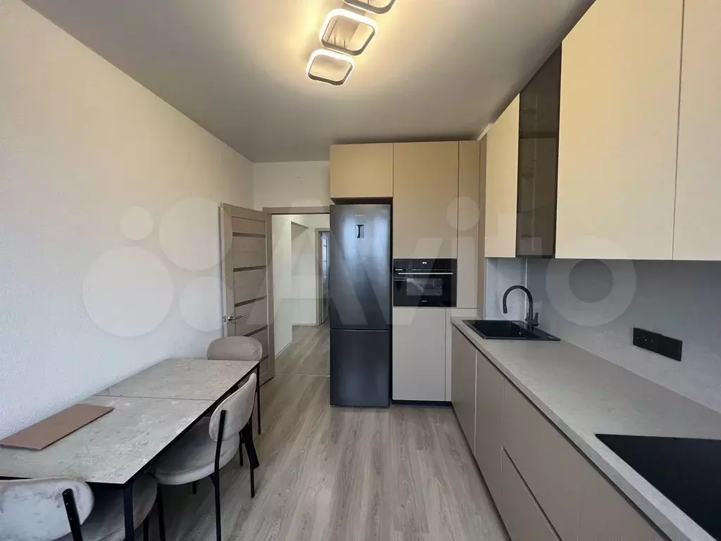 2-к. квартира, 60 м, 15/17 эт. - Фото 1