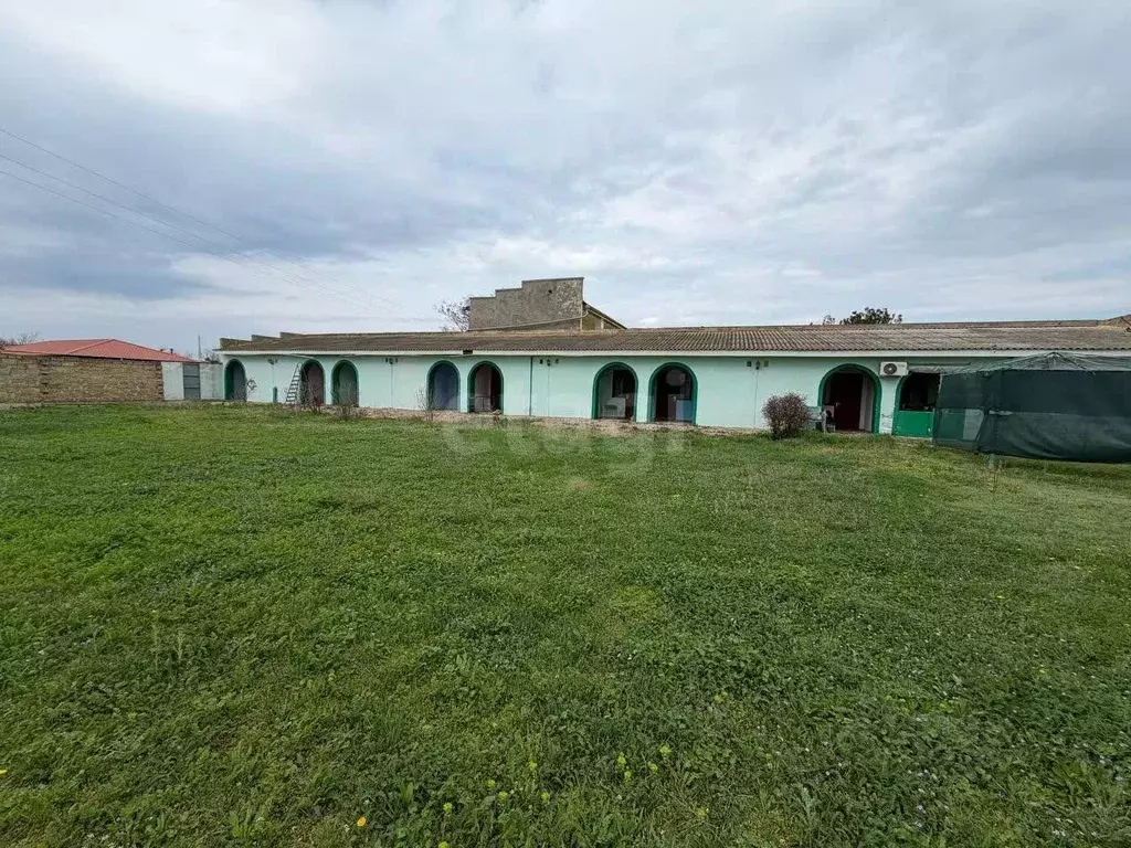 Дом в Крым, Сакский район, Штормовское с/пос, с. Поповка ул. Донецкая, ... - Фото 2