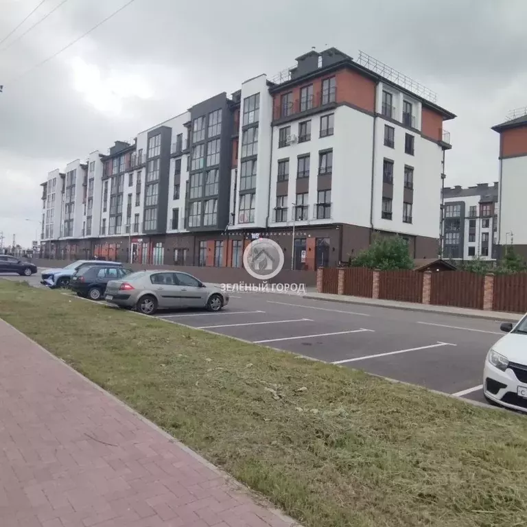 3-к кв. Калининградская область, Гурьевск ул. Лазурная, 18 (74.0 м) - Фото 0