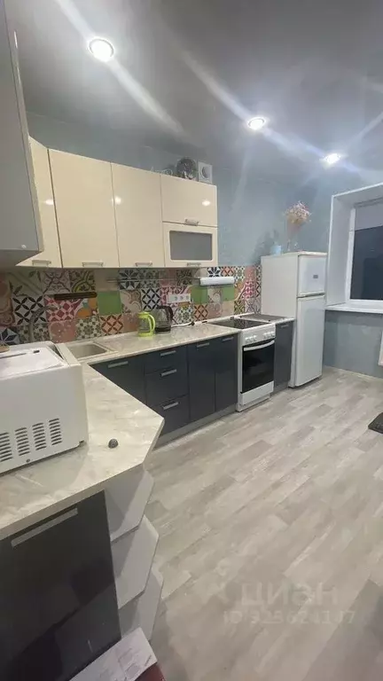 1-к кв. Вологодская область, Череповец просп. Шекснинский, 6 (42.0 м) - Фото 1