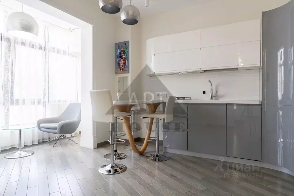 2-к кв. Татарстан, Казань ул. Кави Наджми, 22А (56.9 м) - Фото 1