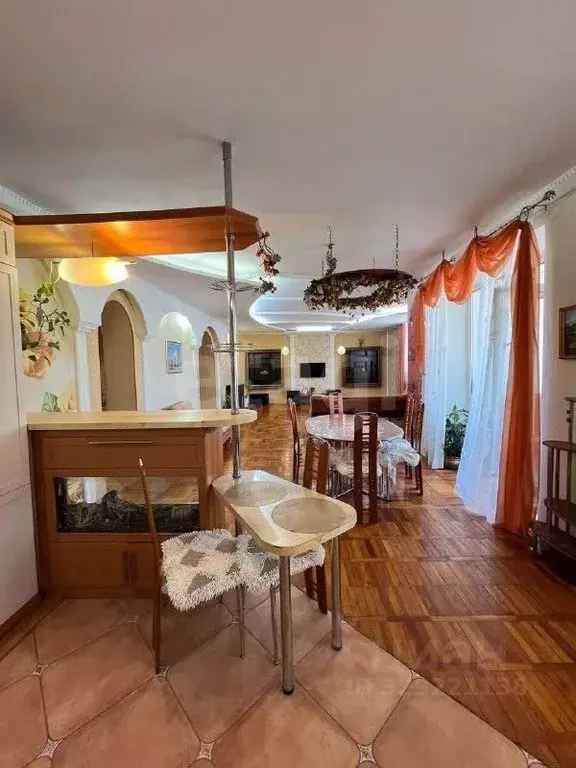 3-к кв. Амурская область, Благовещенск ул. Островского, 65 (142.5 м) - Фото 2