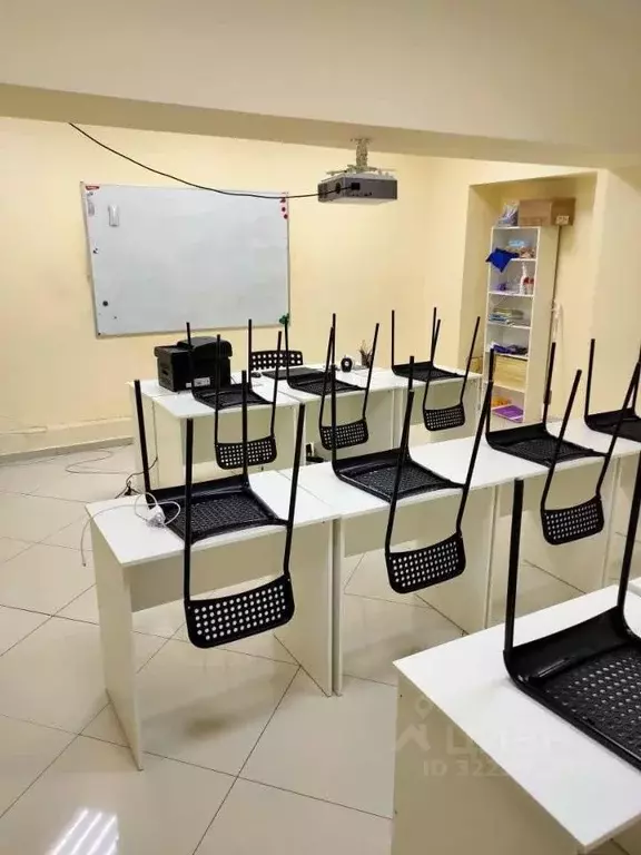 Помещение свободного назначения в Саха (Якутия), Якутск 203-й мкр, 7 ... - Фото 2