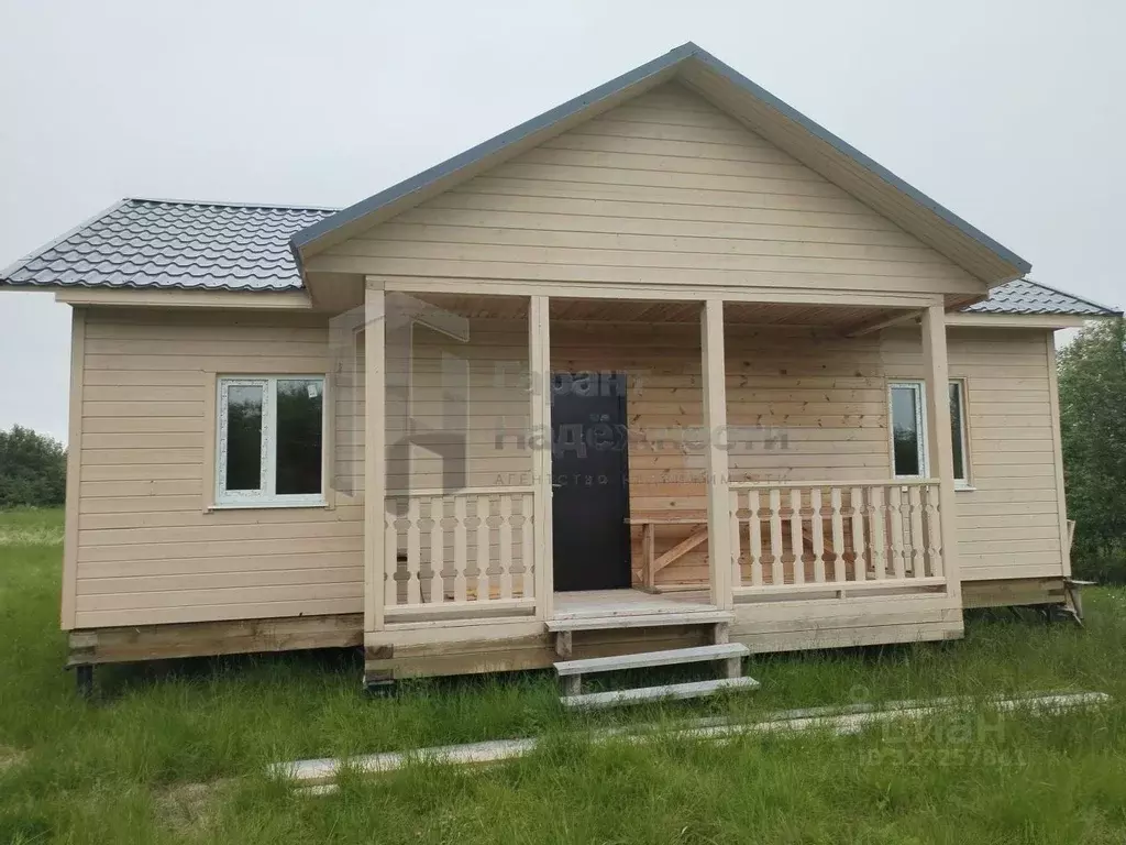 Дом в Мурманская область, Кольский муниципальный округ, Мурмаши пгт  ... - Фото 1