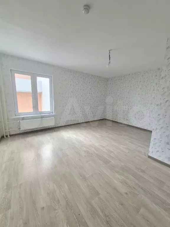 Комната 18,6 м в 3-к., 1/4 эт. - Фото 0