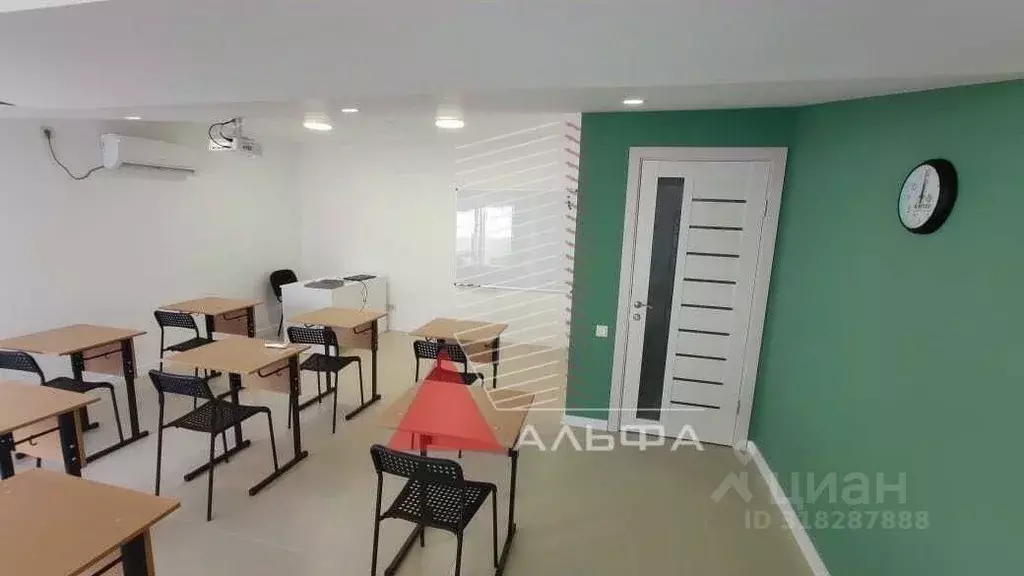 Помещение свободного назначения в Крым, Евпатория просп. Победы, ... - Фото 1