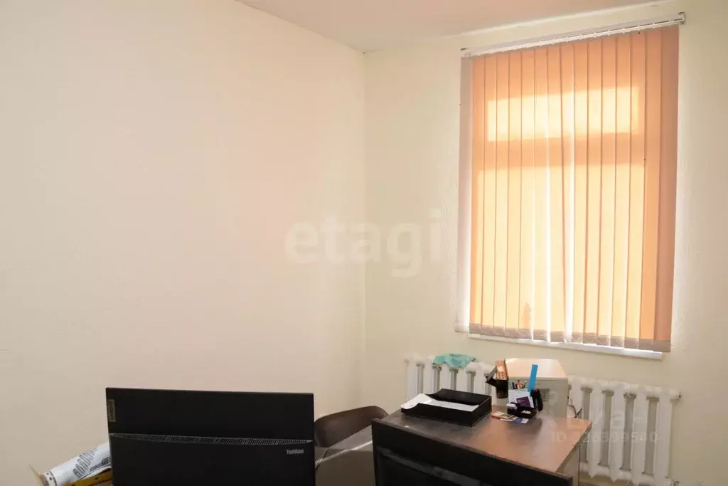 Офис в Курганская область, Курган Локомотивный мкр, ул. Чехова, 5 (500 ... - Фото 1