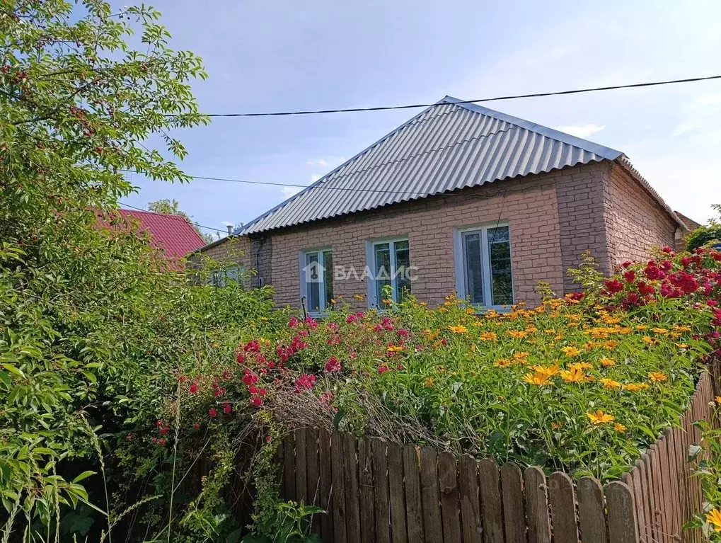 Дом в Белгородская область, Шебекино ул. Березина (55 м) - Фото 0