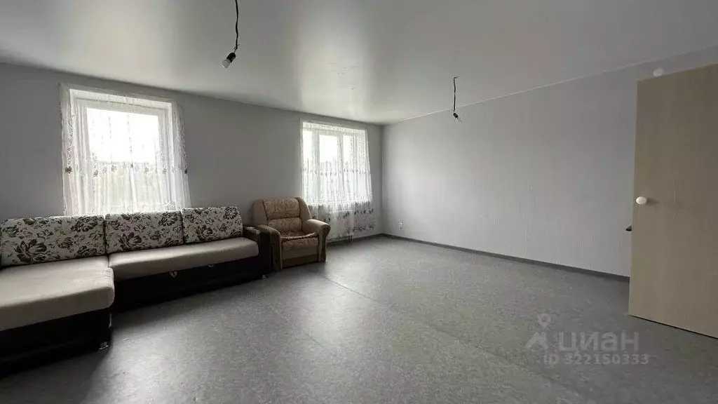 3-к кв. Пермский край, Губаха Октябрьский просп., 14В (86.1 м) - Фото 1