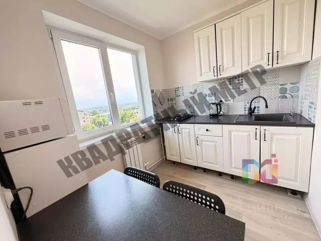 2-к кв. Калмыкия, Элиста 4-й мкр, 17 (45.0 м) - Фото 2