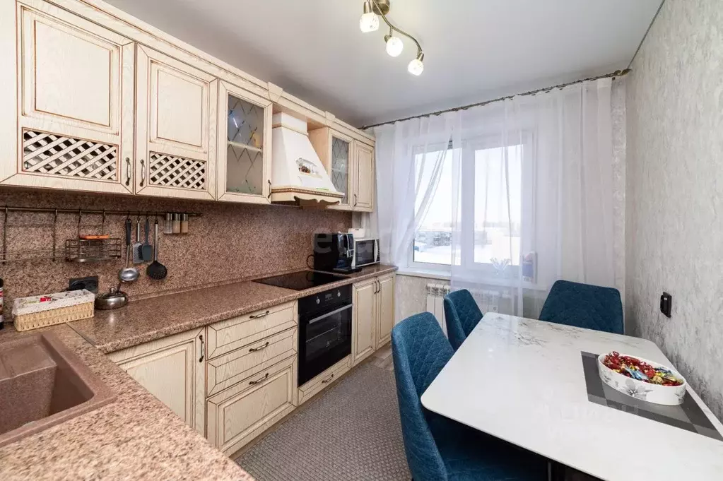 3-к кв. Курганская область, Курган ул. Бурова-Петрова, 96 (62.0 м) - Фото 1