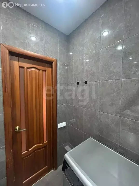 1-комнатная квартира: Новый Уренгой, район Северная Жилая Часть, ... - Фото 2