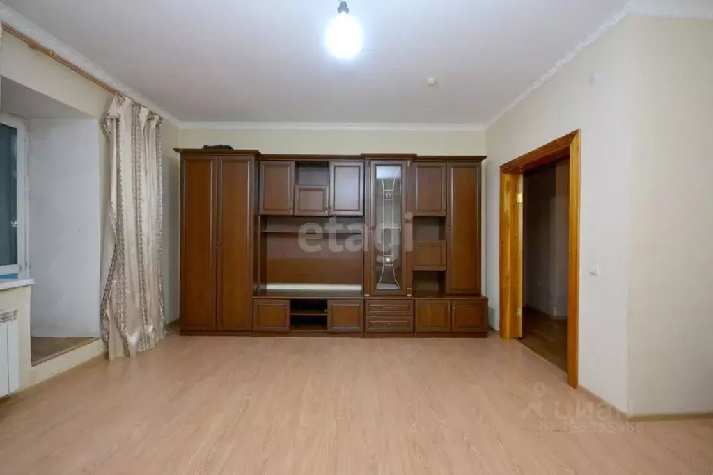 2-к кв. Саха (Якутия), Якутск ул. Халтурина, 14/3 (80.8 м) - Фото 1