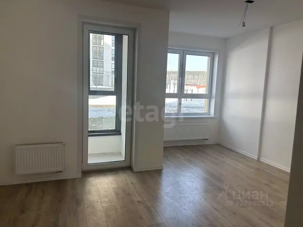 Студия Свердловская область, Екатеринбург ул. Паригория Суетина, 3 ... - Фото 1